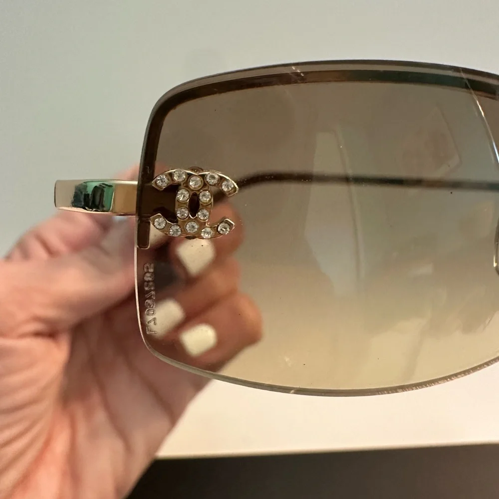 Vintage 2000 Chanel Brown Gradient Rimless Lens Style - Picture 5 of 7